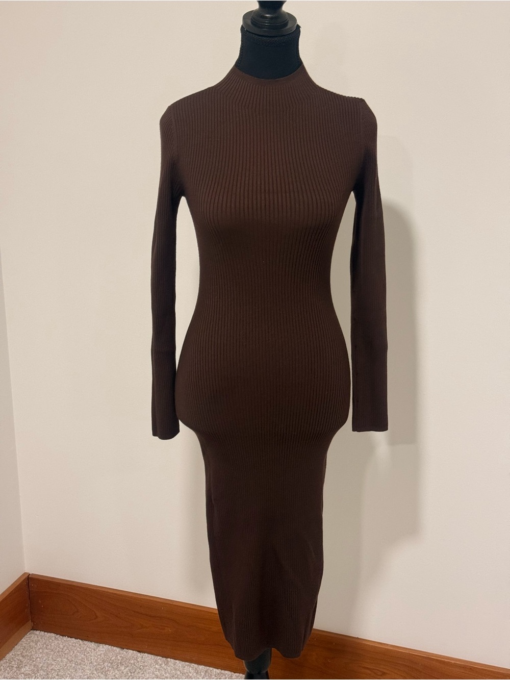 Babaton Dark Brown Ribbed Long-Sleeve Midi Dress